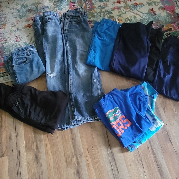 Boys LOT size 8-10 - Picture 1 of 3